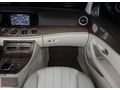 2017 / HATASIZ / E-220d / 4 MATİC / EXCLUSİVE / BEJ / 130.000 KM
