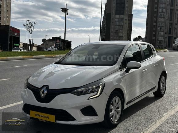 DERE MOTORS'DAN 2021 MODEL RENAULT CLIO TESLA EKRAN DEĞİŞENSİZ