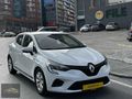 DERE MOTORS'DAN 2021 MODEL RENAULT CLIO TESLA EKRAN DEĞİŞENSİZ