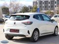YENİ KASA 2024 RENAULT CLİO 1.0 TCE EVOLUTİON OTOMATİK KAMERALI