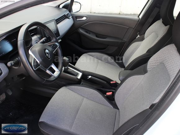 YENİ KASA 2024 RENAULT CLİO 1.0 TCE EVOLUTİON OTOMATİK KAMERALI