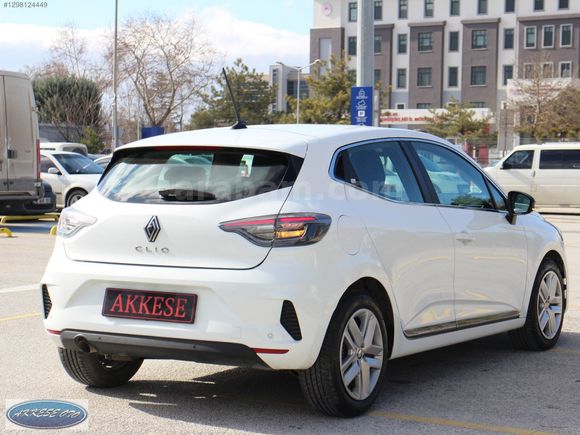 YENİ KASA 2024 RENAULT CLİO 1.0 TCE EVOLUTİON OTOMATİK KAMERALI