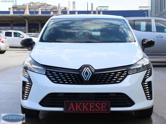YENİ KASA 2024 RENAULT CLİO 1.0 TCE EVOLUTİON OTOMATİK KAMERALI