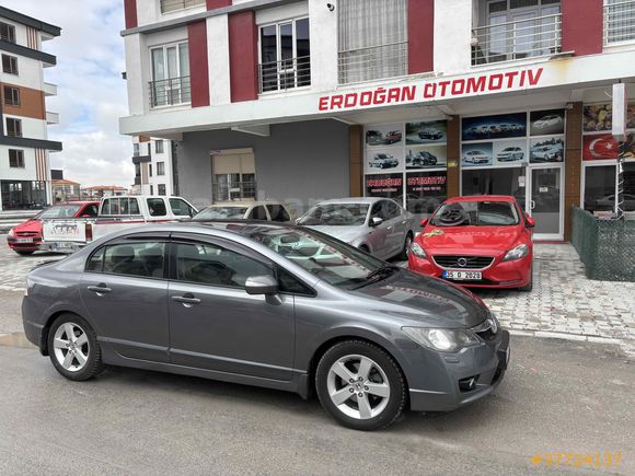 Galeriden Honda Civic 1.6 i-VTEC Elegance 2010 Model Konya