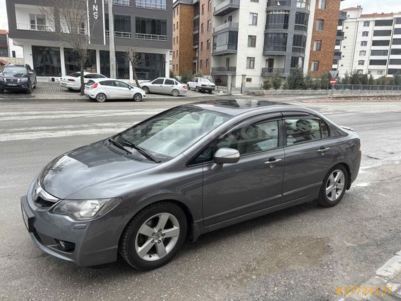 Galeriden Honda Civic 1.6 i-VTEC Elegance 2010 Model Konya