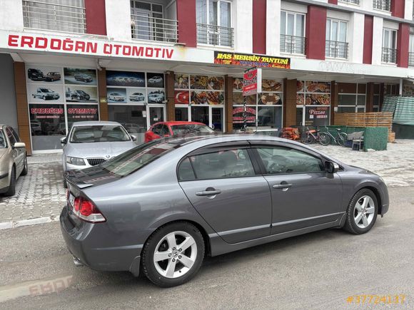 Galeriden Honda Civic 1.6 i-VTEC Elegance 2010 Model Konya