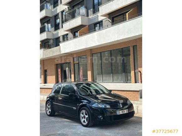 Sahibinden Renault Megane 2.0 T Sport 2005 Model  200.000 km Siyah