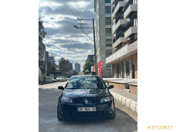 Sahibinden Renault Megane 2.0 T Sport 2005 Model  200.000 km Siyah