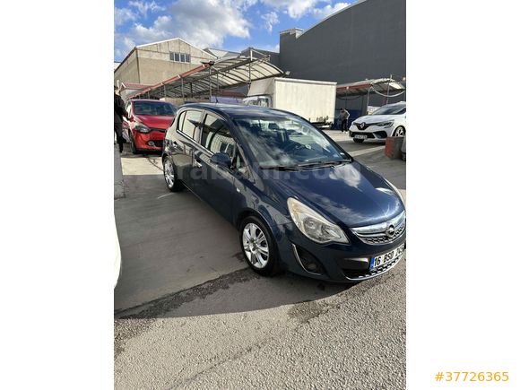 Sahibinden Opel Corsa 1.3 CDTI Enjoy 2011 Model  216.000 km Lacivert
