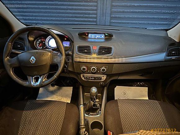 EY AUTO'DAN 2015 RENAULT FLUENCE 1.5 DCİ TOUCH DEĞİŞENSİZ