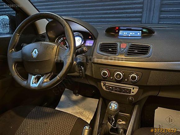 EY AUTO'DAN 2015 RENAULT FLUENCE 1.5 DCİ TOUCH DEĞİŞENSİZ
