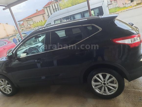 Sahibinden Nissan Qashqai 1.2 DIG-T cam tavanTekna Sky Pack 2014 Model