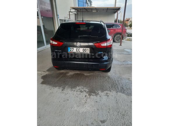 Sahibinden Nissan Qashqai 1.2 DIG-T cam tavanTekna Sky Pack 2014 Model