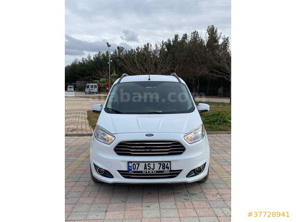Sahibinden Ford Tourneo Courier 1.5 TDCi Titanium Plus 2018 Model 