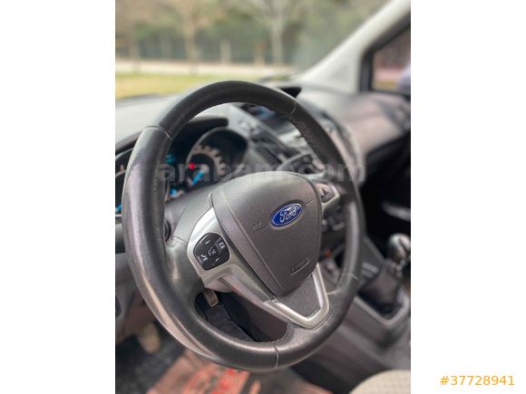Sahibinden Ford Tourneo Courier 1.5 TDCi Titanium Plus 2018 Model 