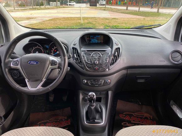 Sahibinden Ford Tourneo Courier 1.5 TDCi Titanium Plus 2018 Model 