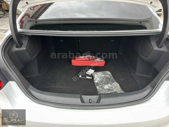 BURAK AUTO,dan BOYASIZ HATASIZ MEĞANE
