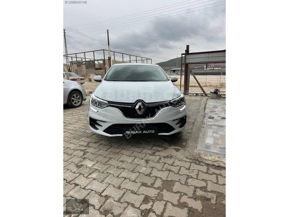 BURAK AUTO,dan BOYASIZ HATASIZ MEĞANE