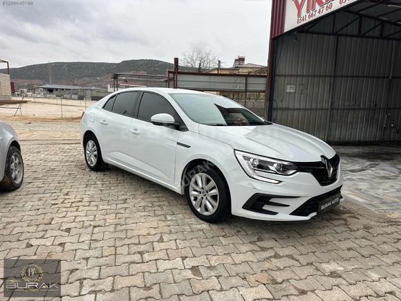 BURAK AUTO,dan BOYASIZ HATASIZ MEĞANE