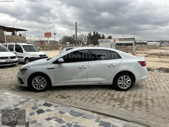 BURAK AUTO,dan BOYASIZ HATASIZ MEĞANE