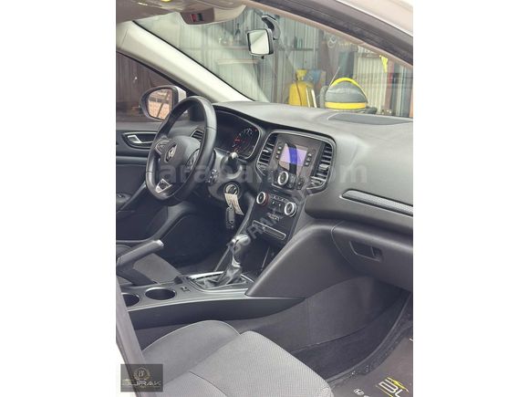 BURAK AUTO,dan BOYASIZ HATASIZ MEĞANE