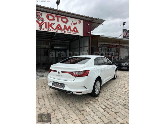 BURAK AUTO,dan BOYASIZ HATASIZ MEĞANE