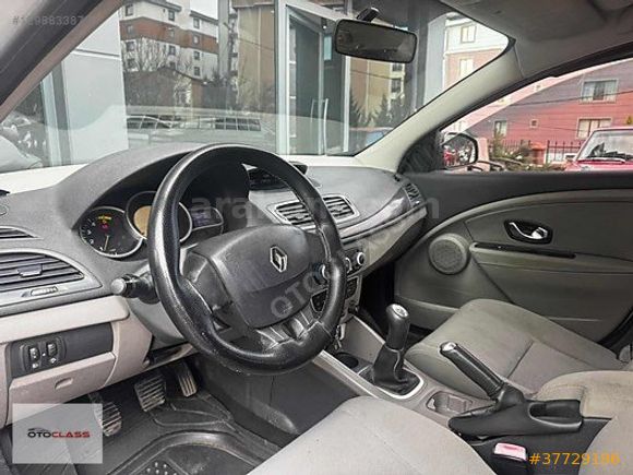 OTOCLASS'DAN DEĞİŞENSİZ TEMİZ MEGANE