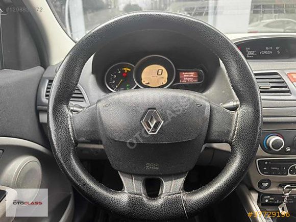 OTOCLASS'DAN DEĞİŞENSİZ TEMİZ MEGANE