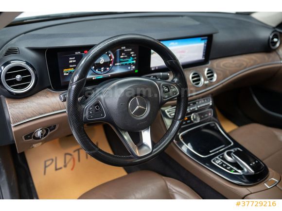 BAYİ 2016 E 200 AVANTGARDE İLK.SAHİBİ_YETKİLİ.BAKIM_COMAND_NAV_SUNROOF