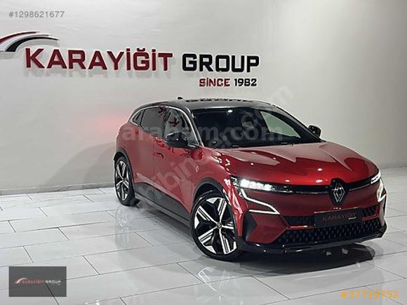 2024-RENAULT-MEGANE-E-TECH-İCONİC-KIRMIZI-SİYAH-LANSMAN RENK