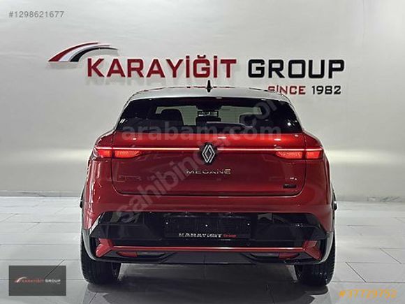 2024-RENAULT-MEGANE-E-TECH-İCONİC-KIRMIZI-SİYAH-LANSMAN RENK