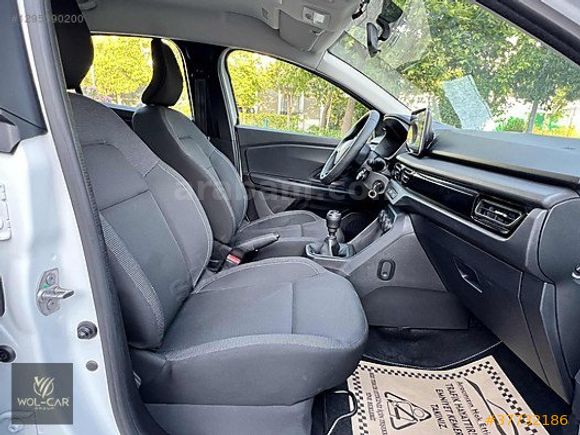 WOL - CAR'dan 2022 MODEL RENAULT TALİANT BOYASIZ TABLET EKRAN /