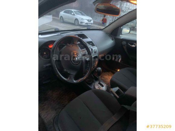 Sahibinden Renault Megane 1.6 Expression 2004 Model  275 km Gri (Gümüş)