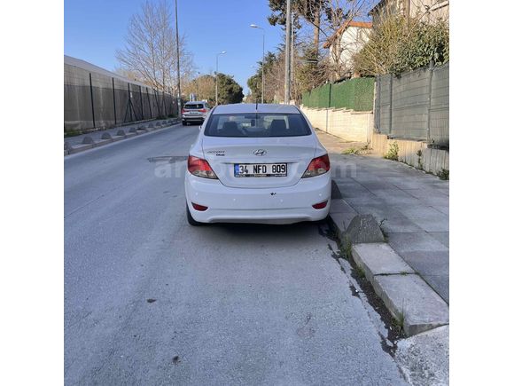 Sahibinden Hyundai Accent Blue 1.4 D-CVVT Mode Plus 2017 Model İstanbul