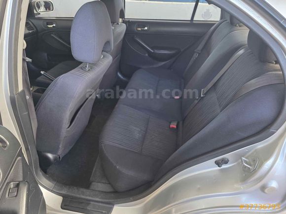 Galeriden Honda Civic 1.6 i-VTEC LS 2005 Model MERSİN/MUT
