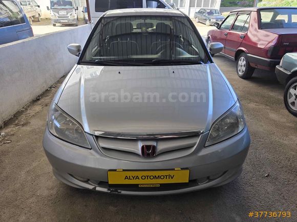 Galeriden Honda Civic 1.6 i-VTEC LS 2005 Model MERSİN/MUT