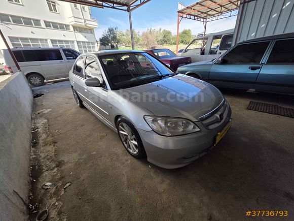 Galeriden Honda Civic 1.6 i-VTEC LS 2005 Model MERSİN/MUT