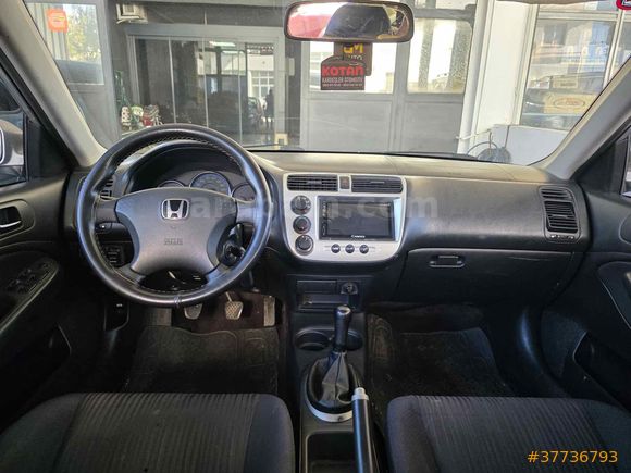 Galeriden Honda Civic 1.6 i-VTEC LS 2005 Model MERSİN/MUT