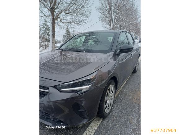 Kamu Personelinden Çift renk Corsa 1.2T Edition 2020 Model