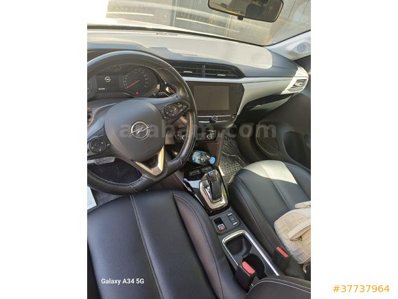 Kamu Personelinden Çift renk Corsa 1.2T Edition 2020 Model