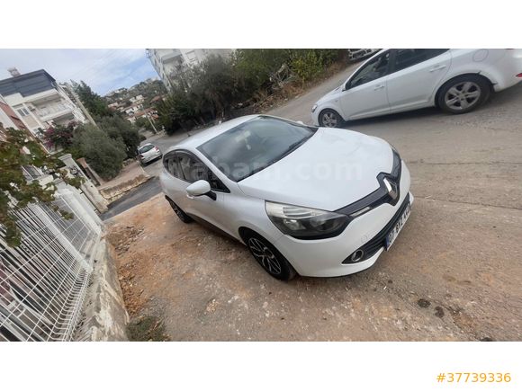 Sahibinden Renault Clio 1.2 Joy 2013 Model  165.000 km Beyaz