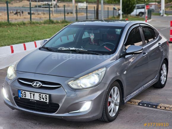 Sahibinden Hyundai Accent Blue 1.4 D-CVVT Mode Plus 2015 Model 