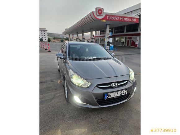 Sahibinden Hyundai Accent Blue 1.4 D-CVVT Mode Plus 2015 Model 