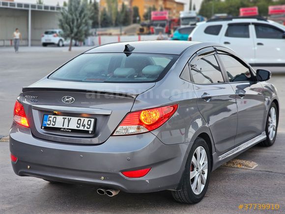 Sahibinden Hyundai Accent Blue 1.4 D-CVVT Mode Plus 2015 Model 