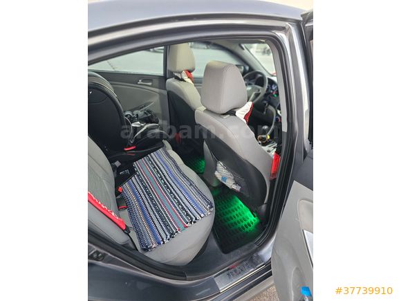 Sahibinden Hyundai Accent Blue 1.4 D-CVVT Mode Plus 2015 Model 