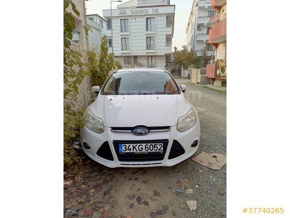 Sahibinden Ford Focus 1.6 TDCi Trend X 2014 Model  162.000 km Beyaz