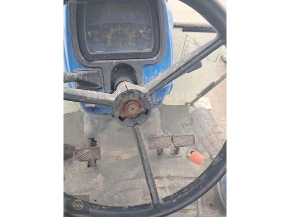 New Holland TD85