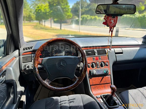 Sahibinden Mercedes - Benz E 200 Classic 1997 Model