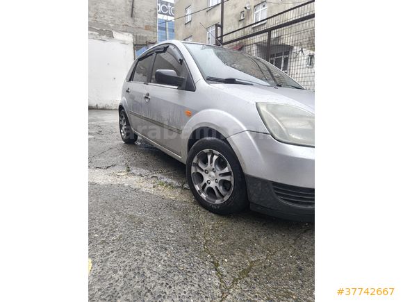 Sahibinden Ford Fiesta 1.4 TDCi Comfort 2004 Model