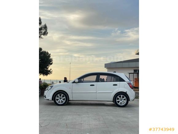 Sahibinden Kia Rio 1.5 CRDi Trend 2011 Model 